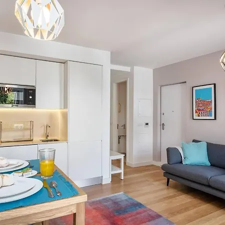 Portuguese Modern Style Flat For 4 Lisboa