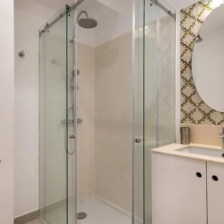 Apartment Portuguese Modern Style Flat For 4 Lisbon